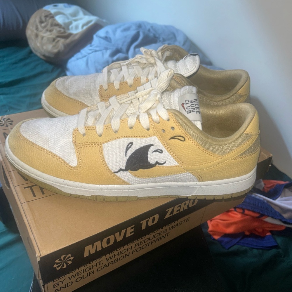 Nike SB Sun Club Wheat Grass Orange
